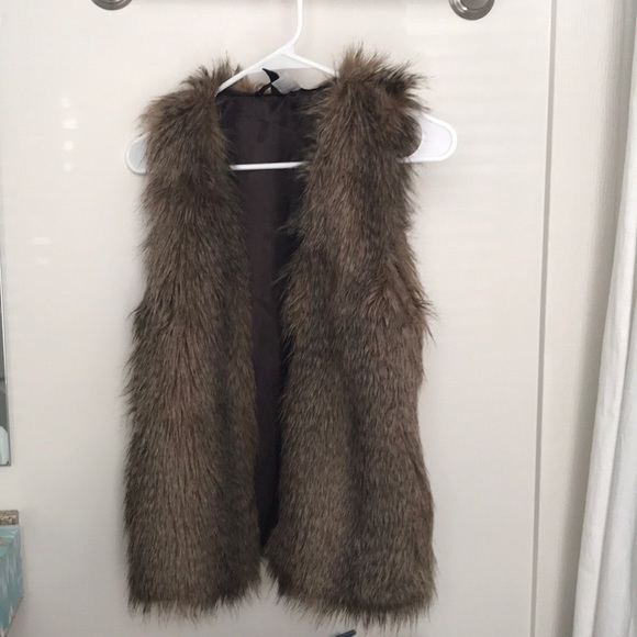 H&M Jackets & Blazers - Faux fur vest